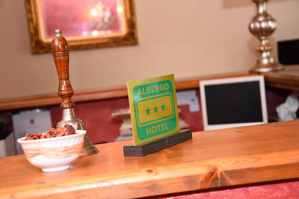 Albergo Dimora Storica Antica Hostelleria Crema Ngoại thất bức ảnh
