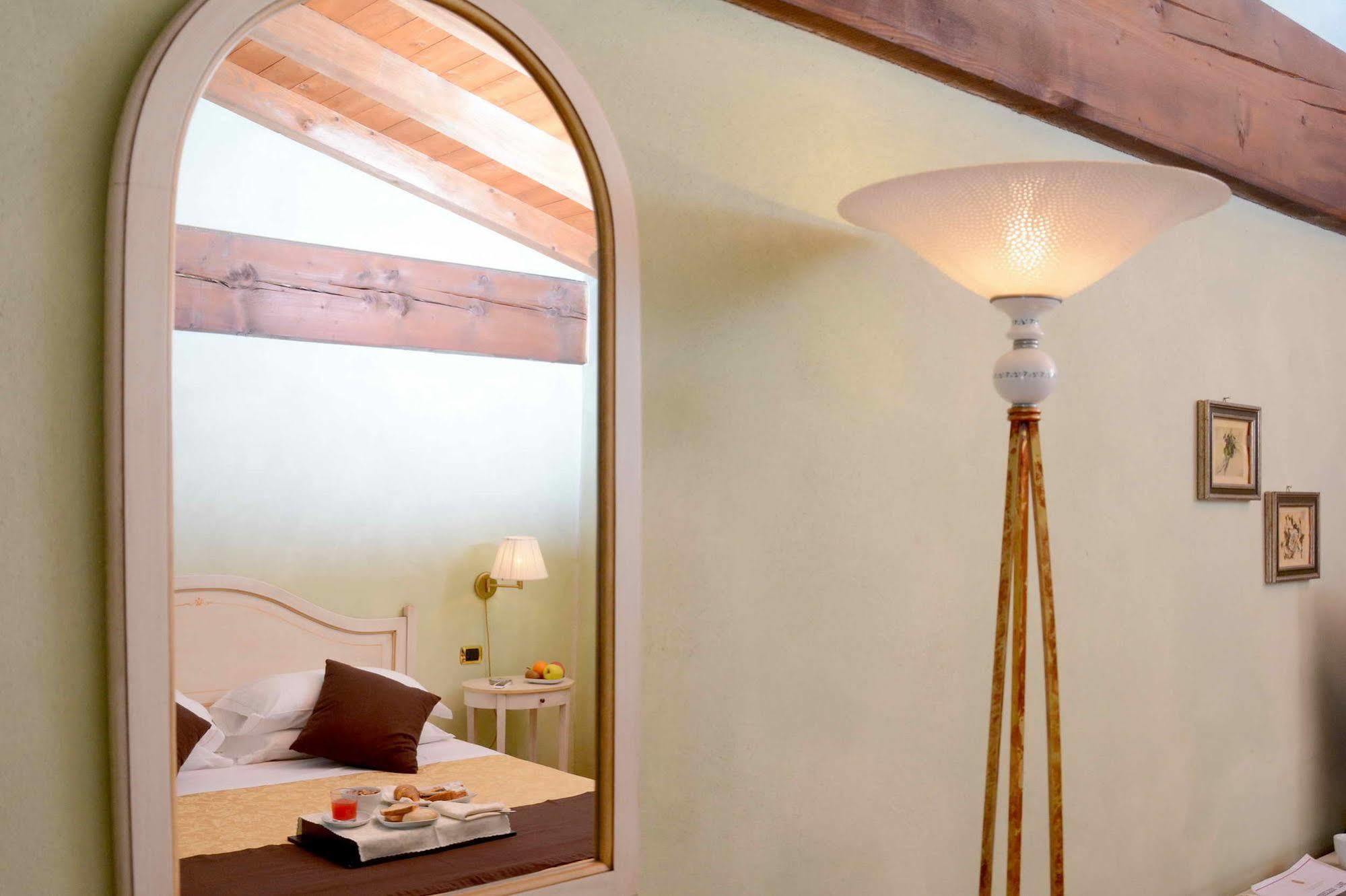 Albergo Dimora Storica Antica Hostelleria Crema Ngoại thất bức ảnh
