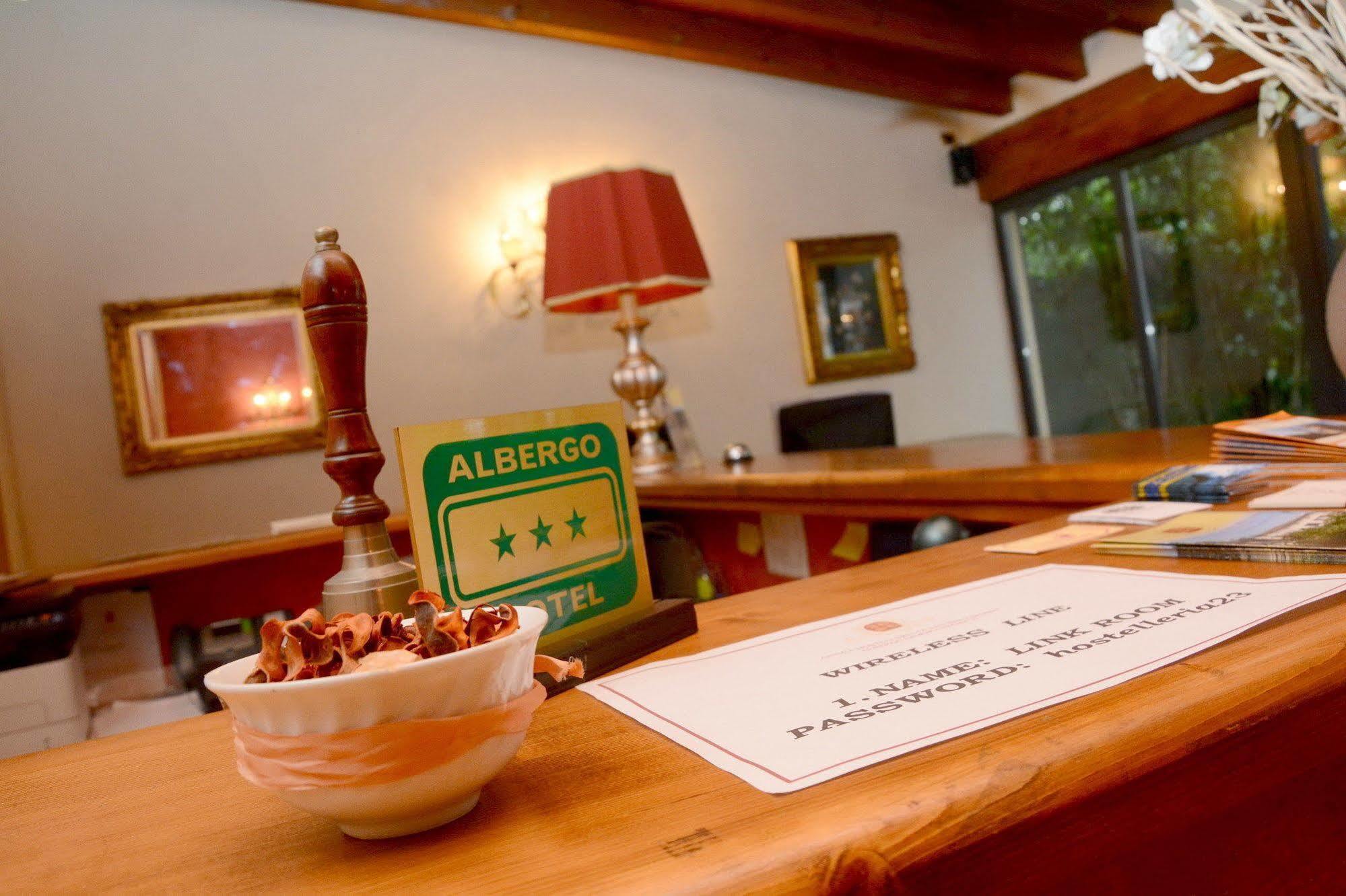 Albergo Dimora Storica Antica Hostelleria Crema Ngoại thất bức ảnh